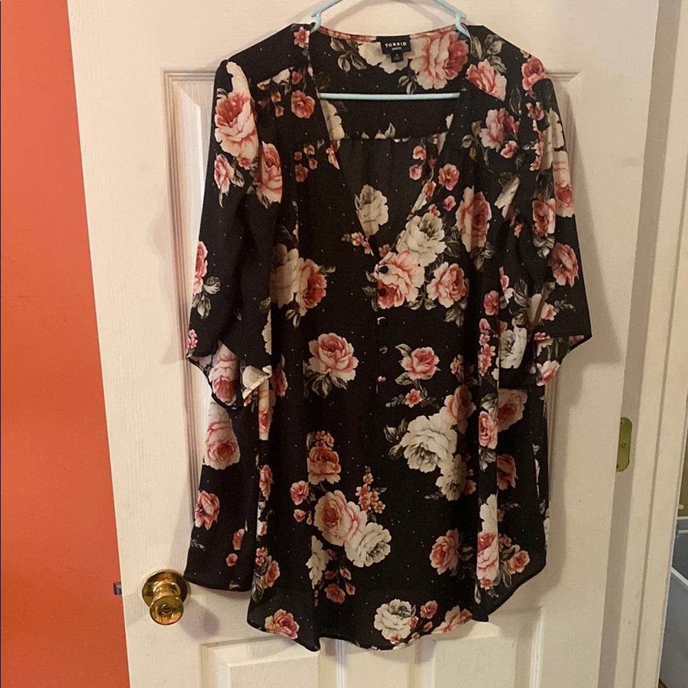 Torrid Harper 4x Floral Black Top